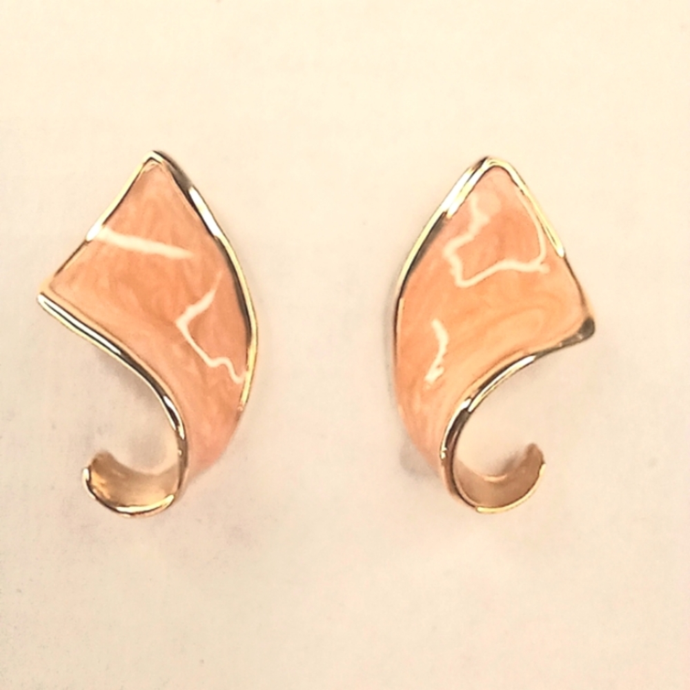 Earrings Peach Pink Gold Post Vintage
